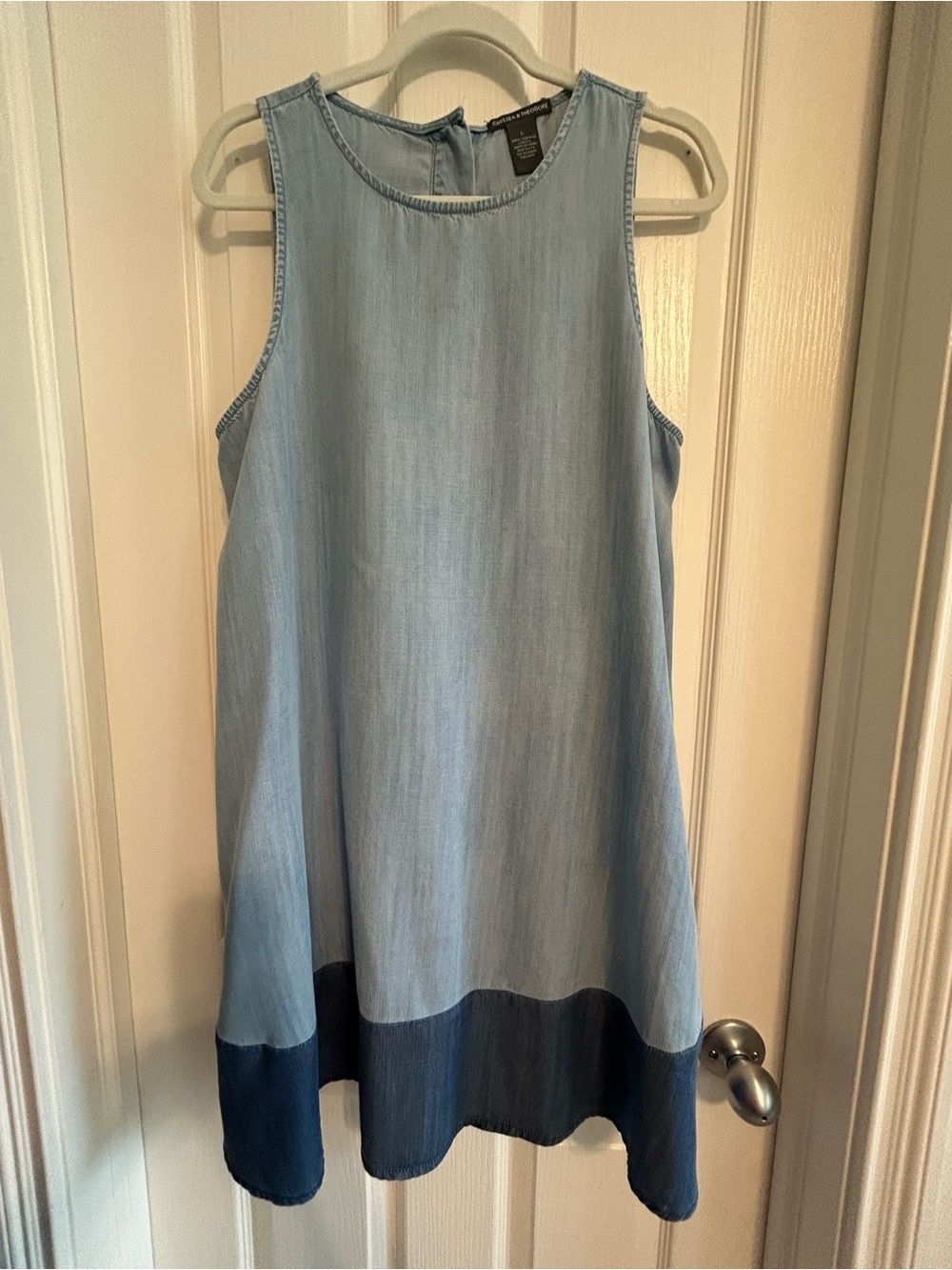 Chelsea & Theodore Light Blue and Dark Blue Colorblock Sleeveless Mini Dress